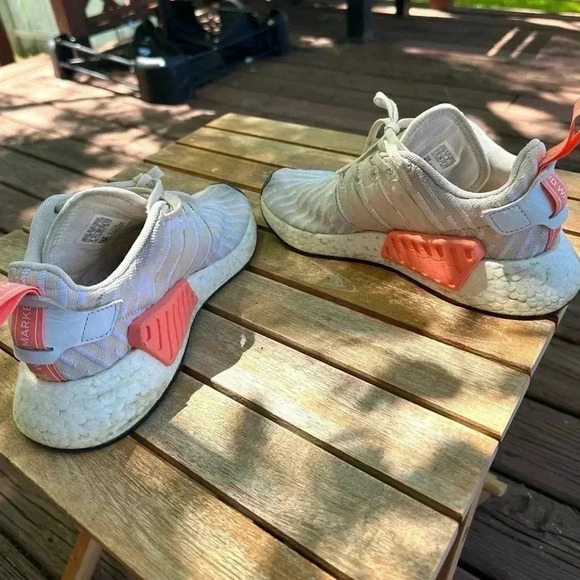Adidas NMD R2 Women’s Shoes Running Shoes Sneakers Beige Peach‎ Size 5 - Picture 7 of 7